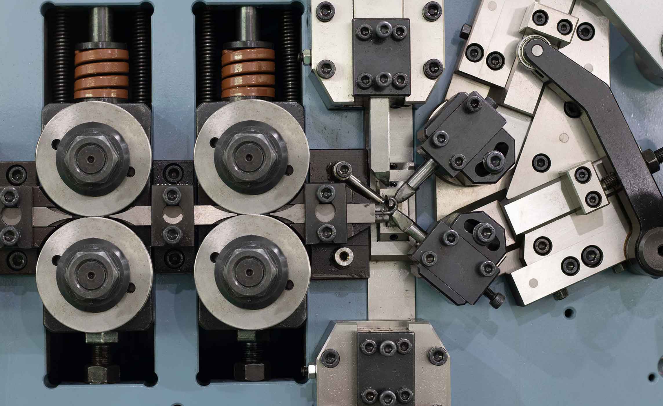 3axiscncspringcoilingmachine